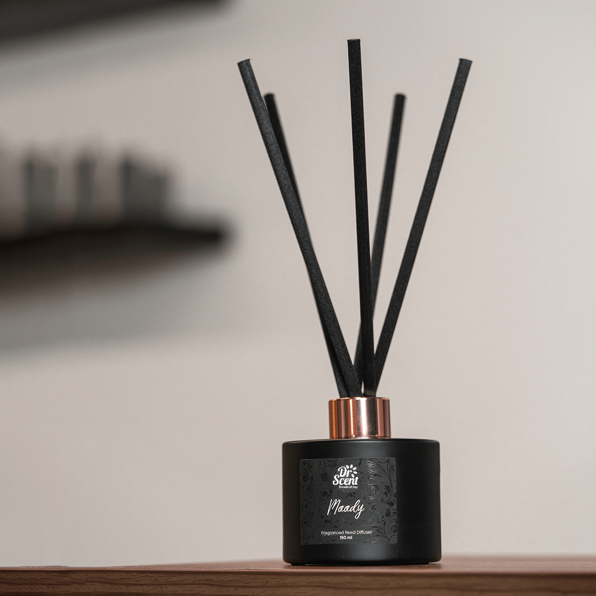 Moody reed diffuser